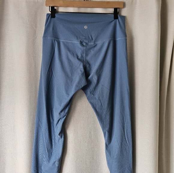 Lululemon Light Blue Ribbed Align Crop Leggings Size 12 - Picture 4 of 9